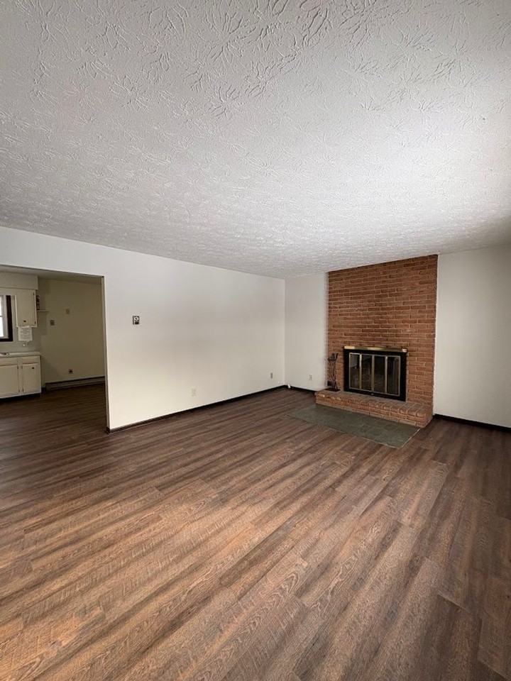 74 Briarcliff Ave - Photo 3 of 19