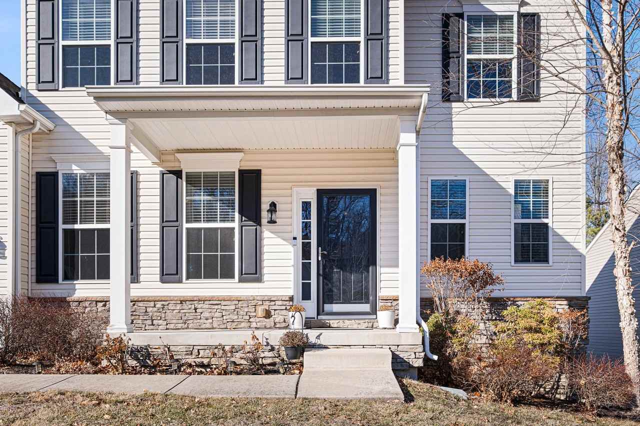 431 Welsh Hill Rd - Photo 3 of 29