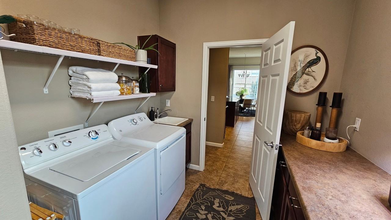 4420 Crystal Dr - Photo 6 of 21