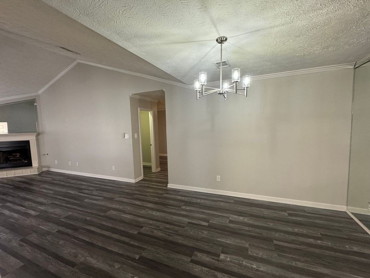 137 Hillabee Ct - Photo 5 of 43