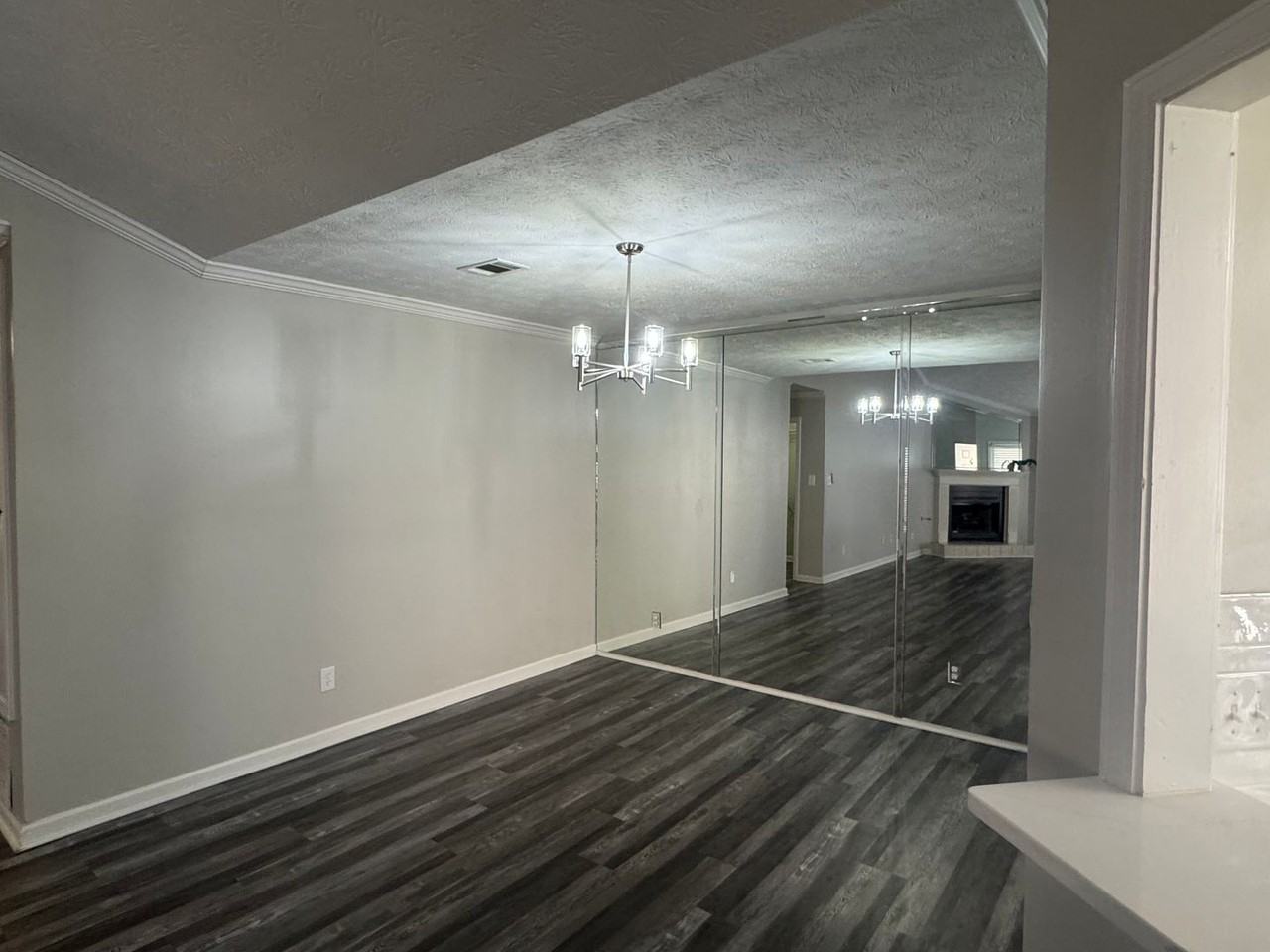 137 Hillabee Ct - Photo 6 of 43