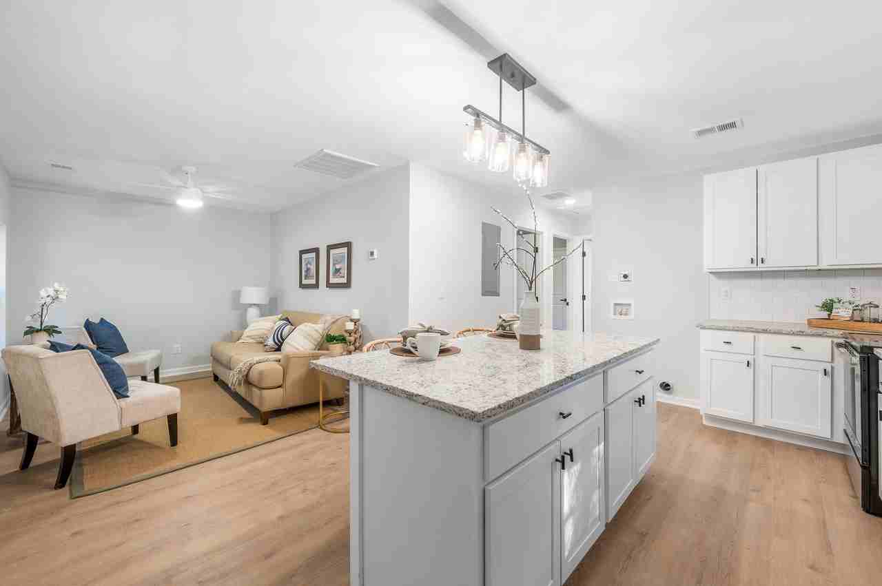 2512 Bennett Yard Rd - Photo 4 of 12