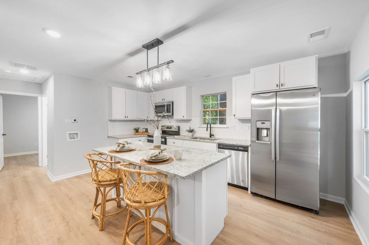 2512 Bennett Yard Rd - Photo 6 of 12