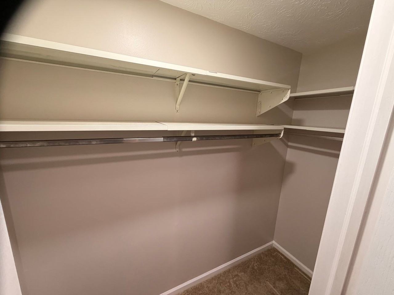 1325 Rosehaven Cir - Photo 7 of 16