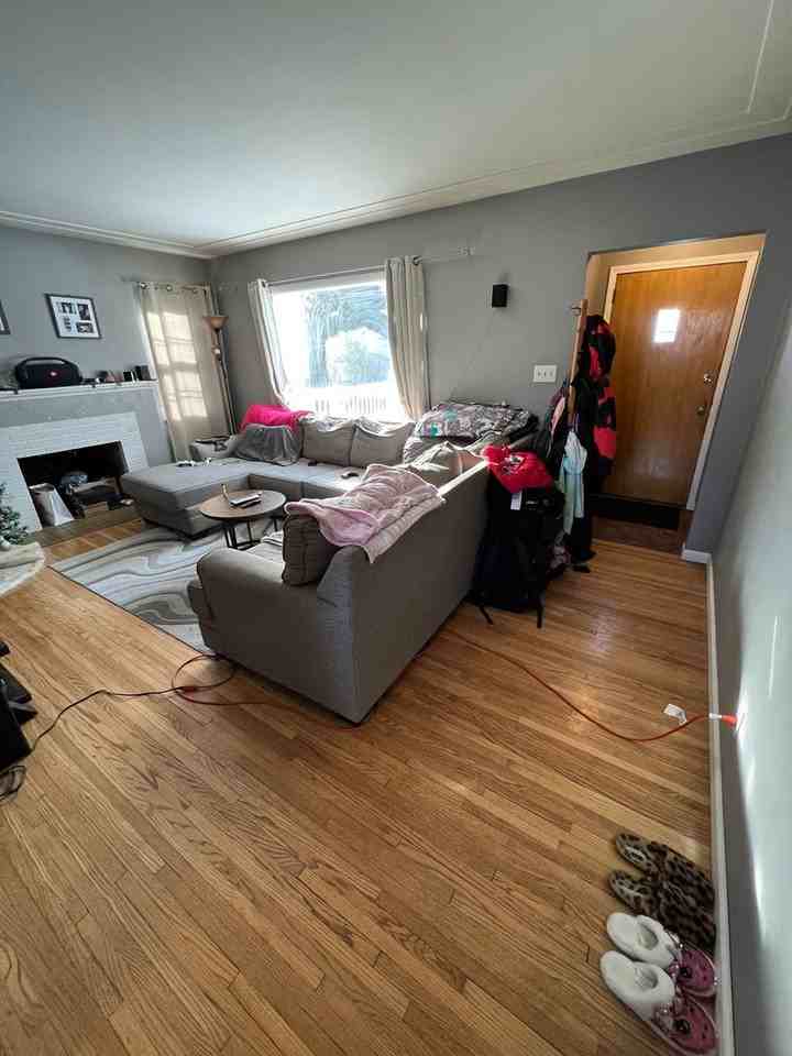 1130 Chester Park Dr - Photo 3 of 17