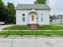 featured image of 1602 W Main St