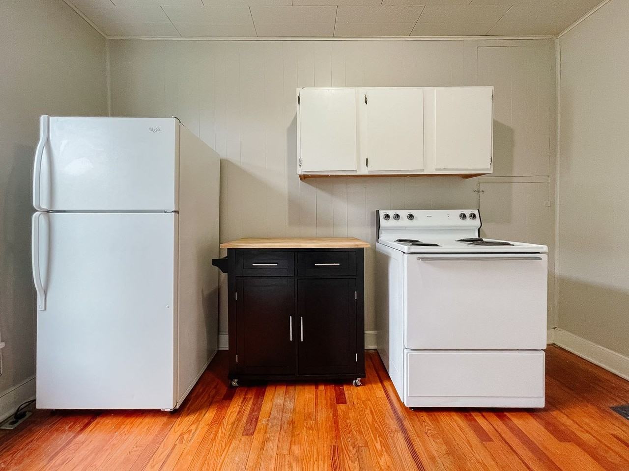 1602 W Main St - Photo 3 of 21