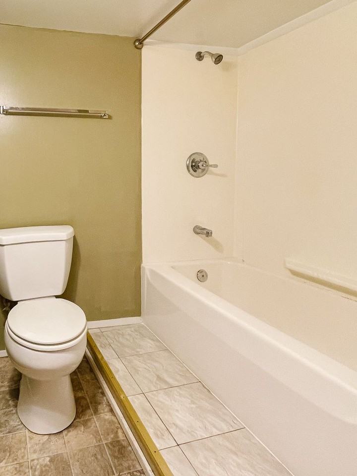 1602 W Main St - Photo 7 of 21