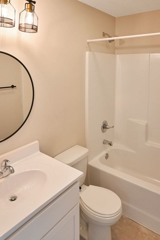 4062 E 55th St - Photo 7 of 14