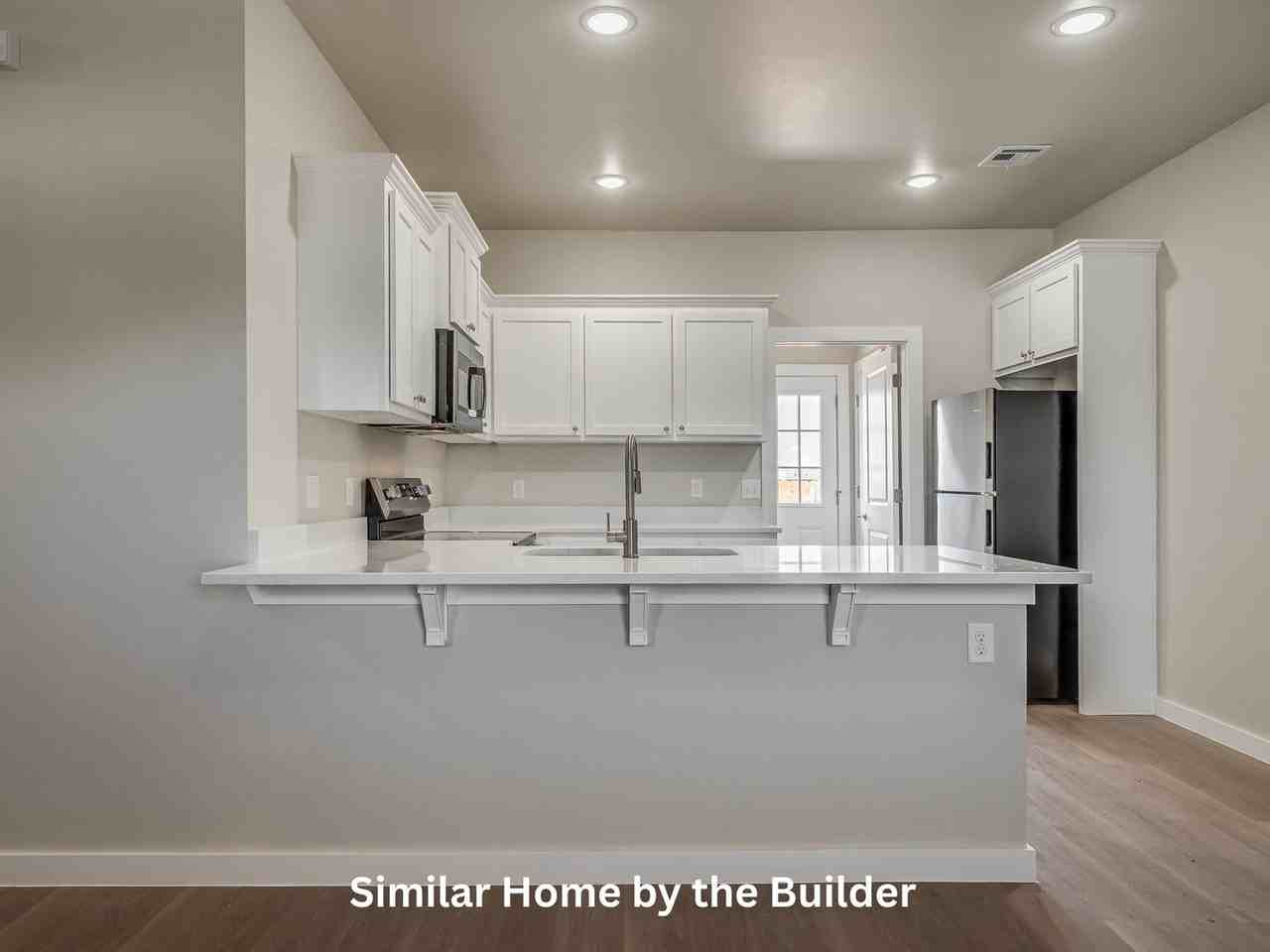 114 Sterling Dr - Photo 5 of 36