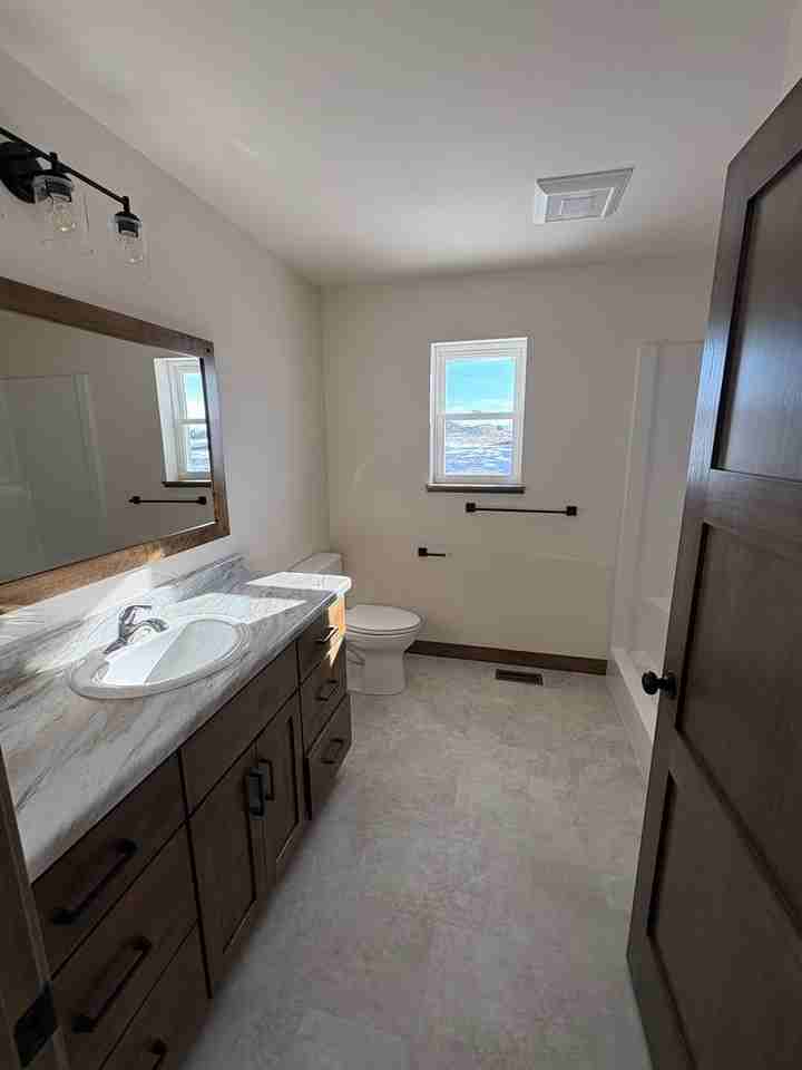 222 E Randall Rd - Photo 4 of 10