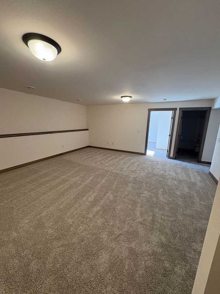 222 E Randall Rd - Photo 6 of 10