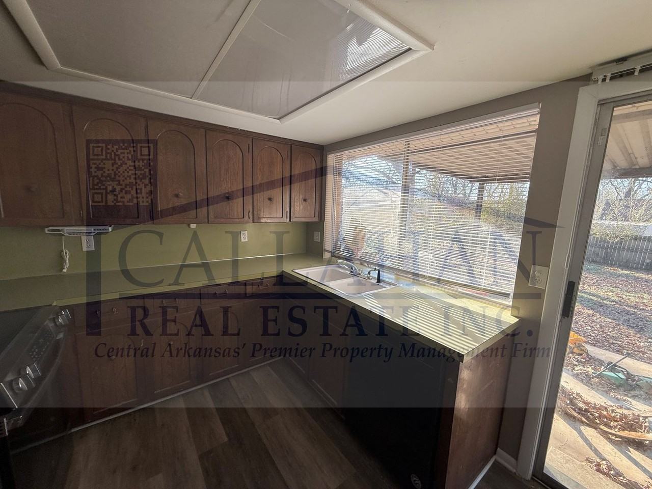 5712 Woodridge Ln - Photo 7 of 18