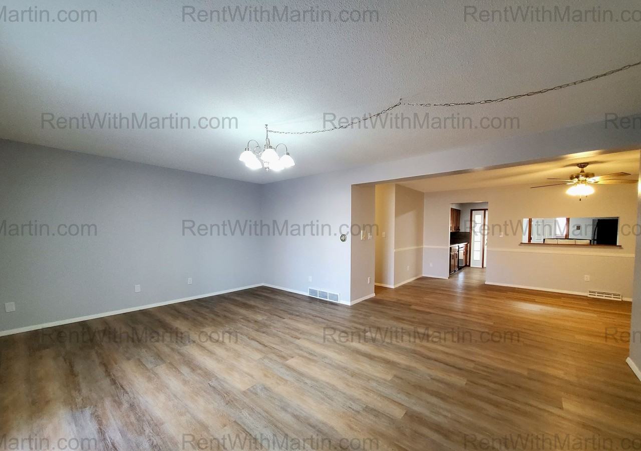 780 Russell Rd - Photo 6 of 24