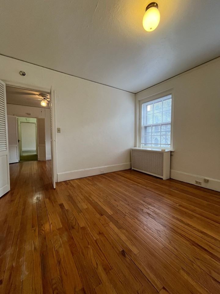 Cayuga Apartments - Photo 4 of 41