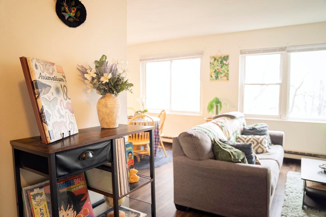 Ravenwood - Photo 3 of 50