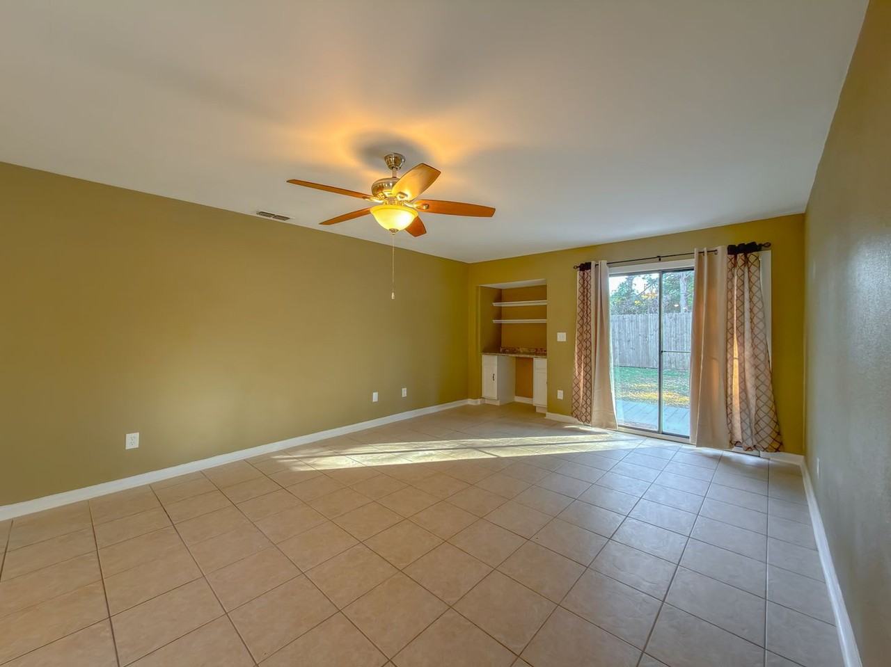 1801 Meriadoc Rd - Photo 4 of 50