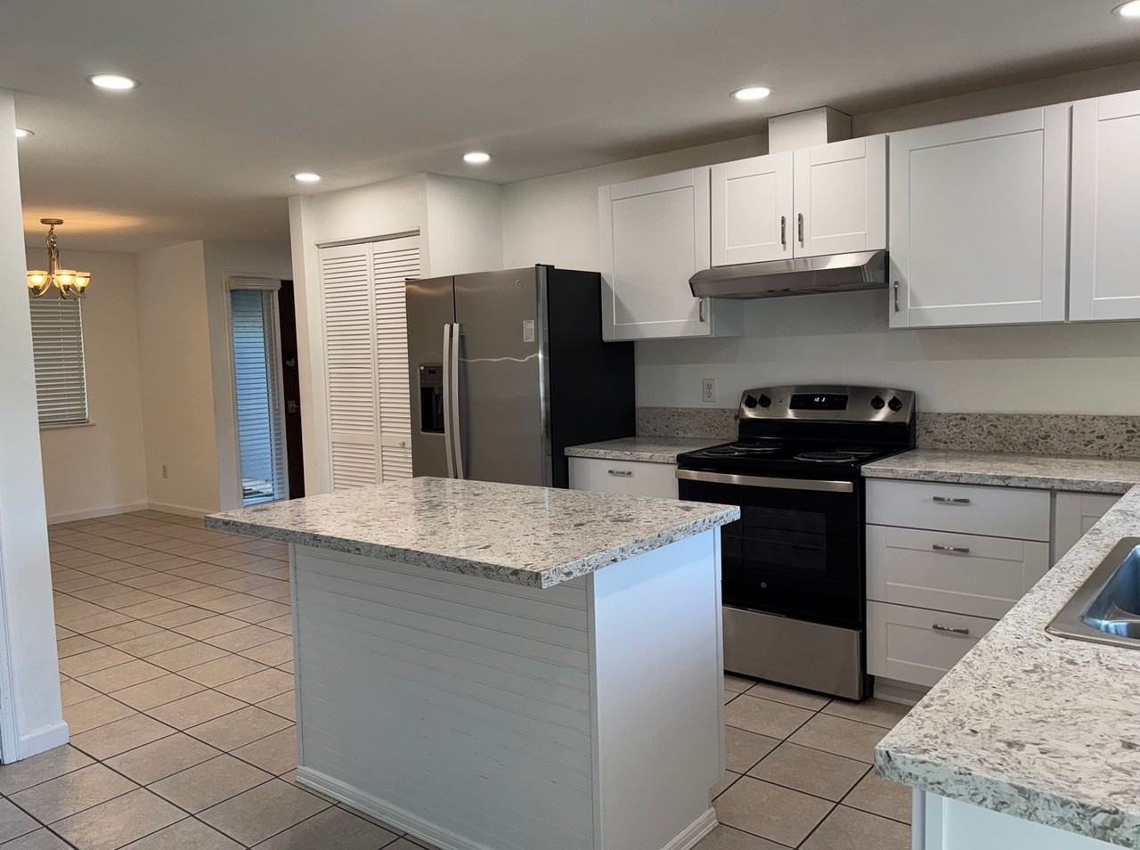 11995 Sw Settler Way - Photo 7 of 31