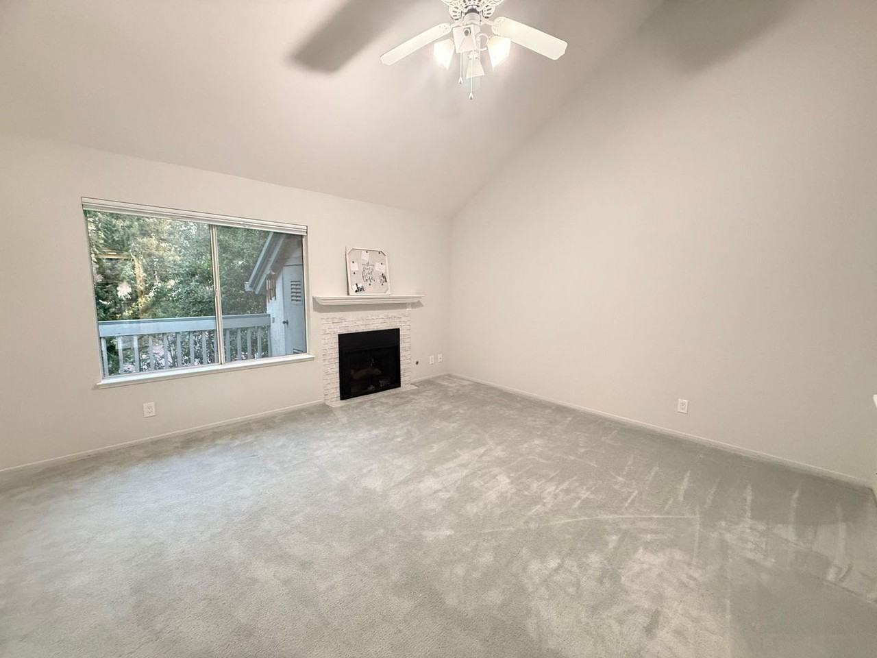 1054 Summershore Ct - Photo 5 of 38