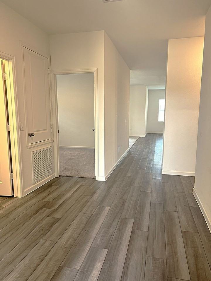 14715 Peaceful Way - Photo 3 of 34