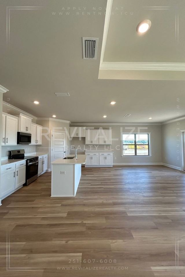 298 Tillage St - Photo 3 of 14