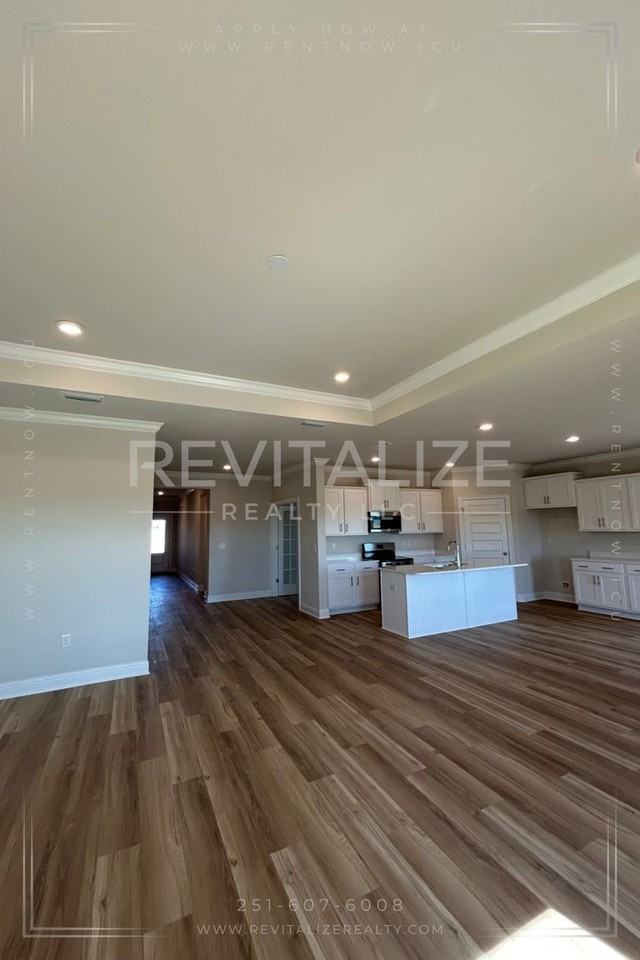 298 Tillage St - Photo 4 of 14