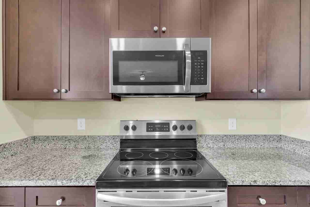 9198 Sw 62nd Terrace Rd - Photo 7 of 29