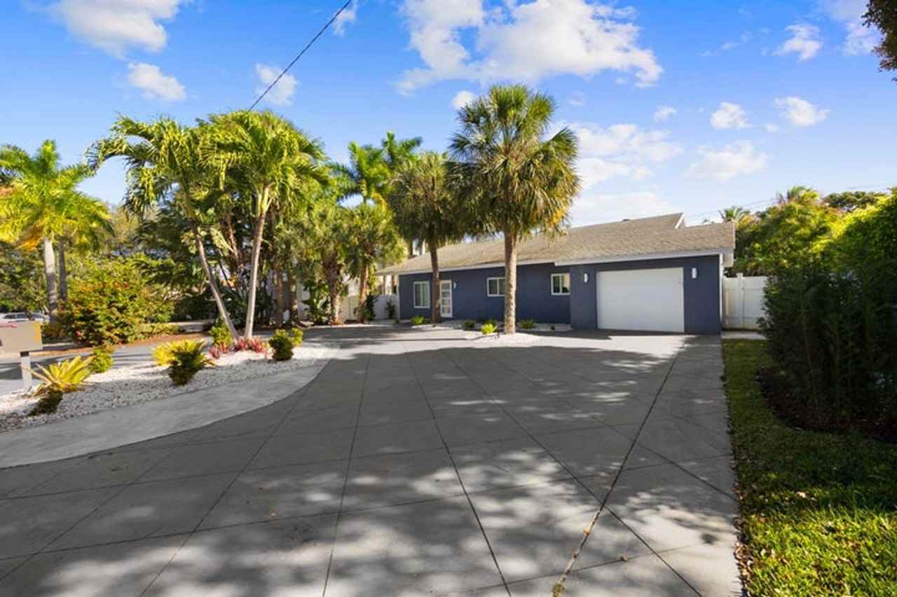 930 Nw 4th Ct - Photo 2 of 50