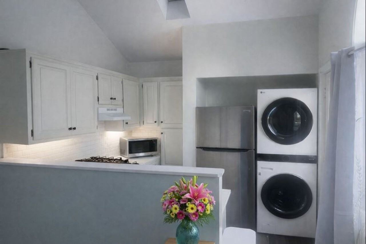 445-A Lenox Rd - Photo 2 of 9