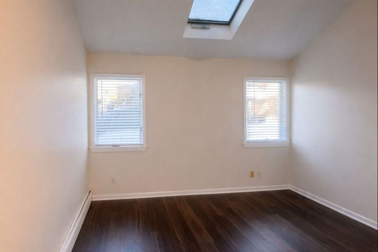 445-A Lenox Rd - Photo 6 of 9