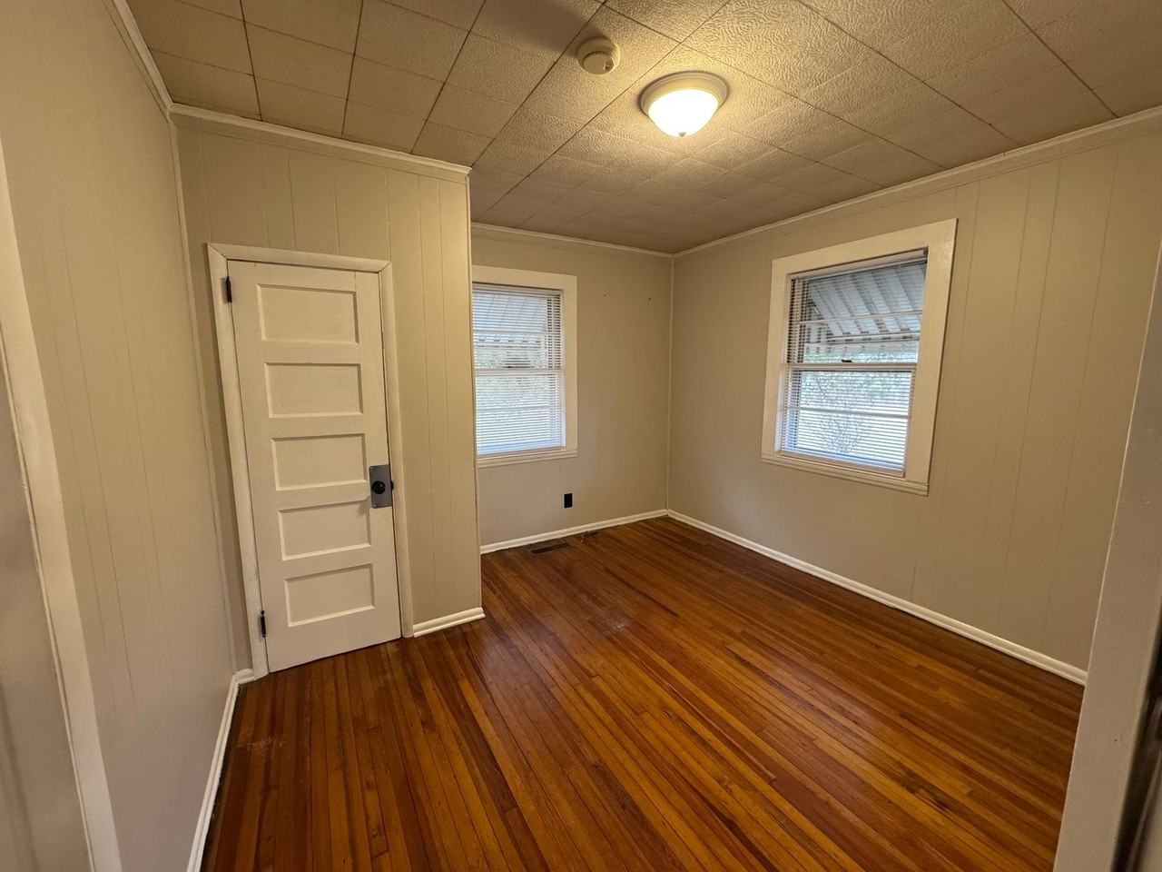 9019 Reames Rd - Photo 5 of 7