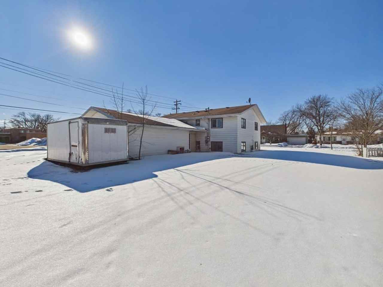 1004 31st Ave N - Photo 3 of 30