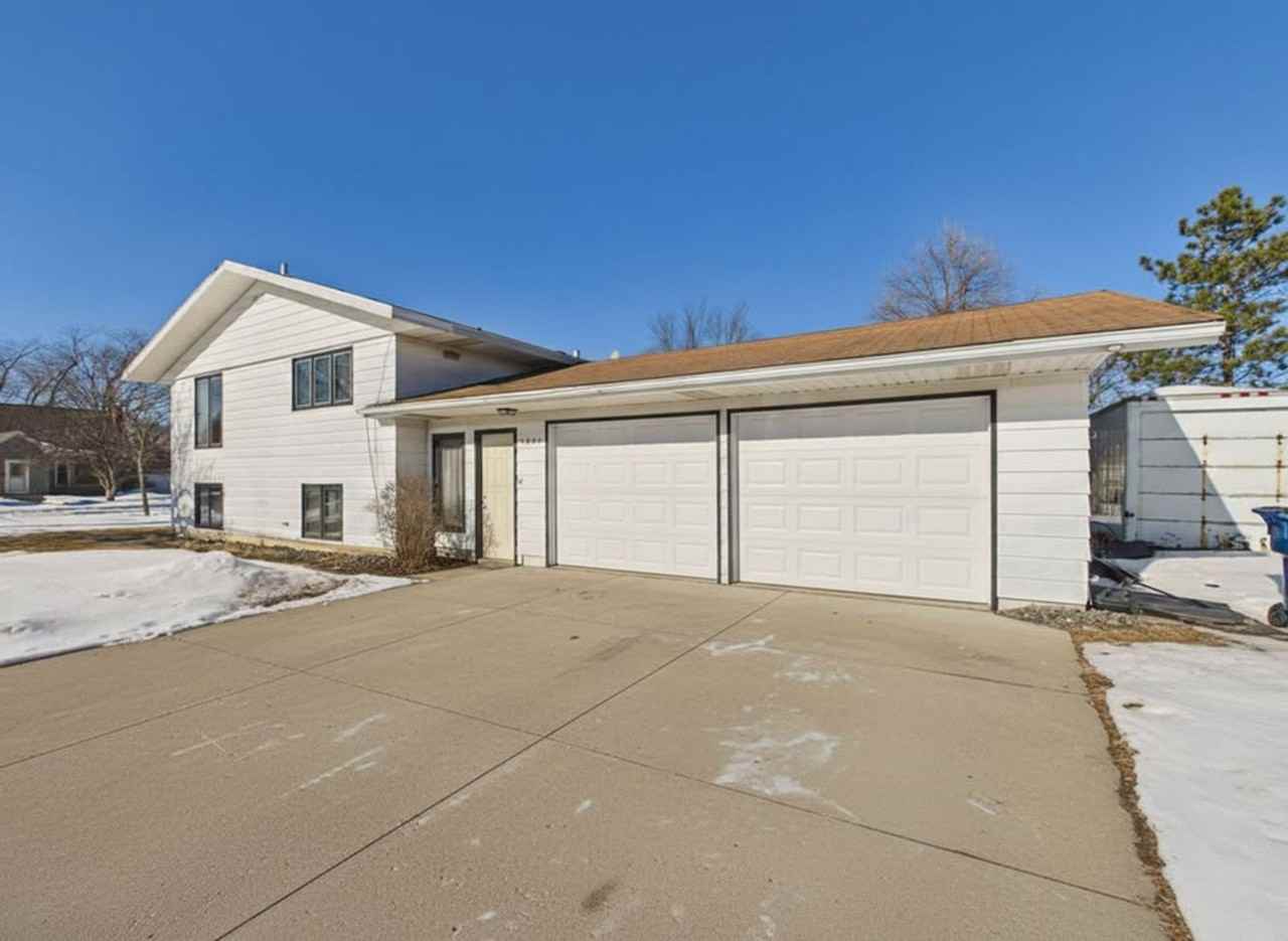 1004 31st Ave N - Photo 4 of 30