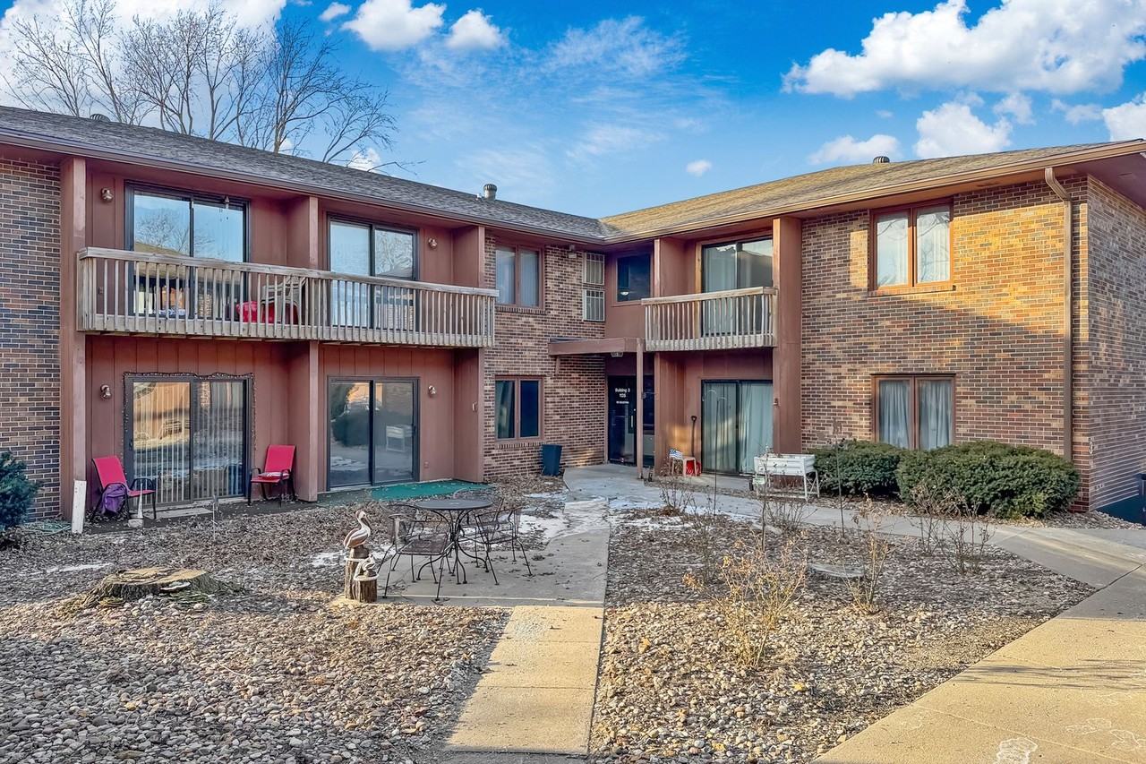 Trailside Apartments - Photo 2 of 33