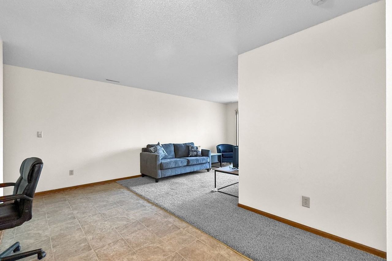 Trailside Apartments - Photo 6 of 33