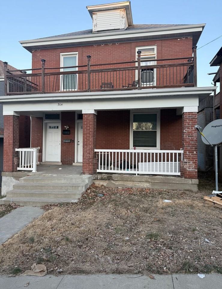 304 Marshall - Photo 2 of 2