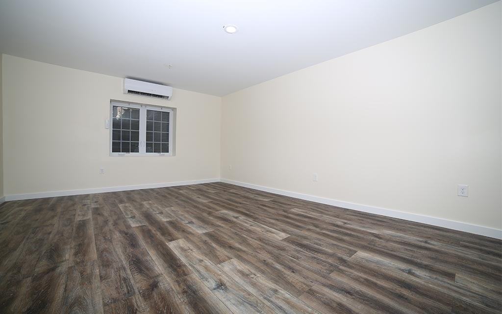 111 Glenwood Avenue - Photo 3 of 21