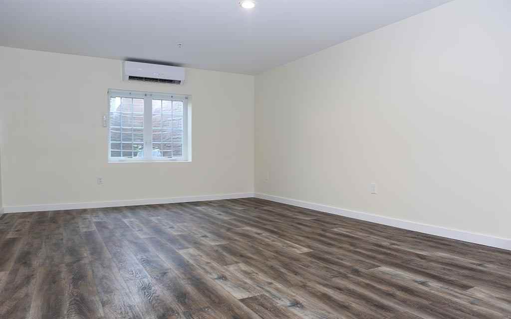 111 Glenwood Avenue - Photo 6 of 21