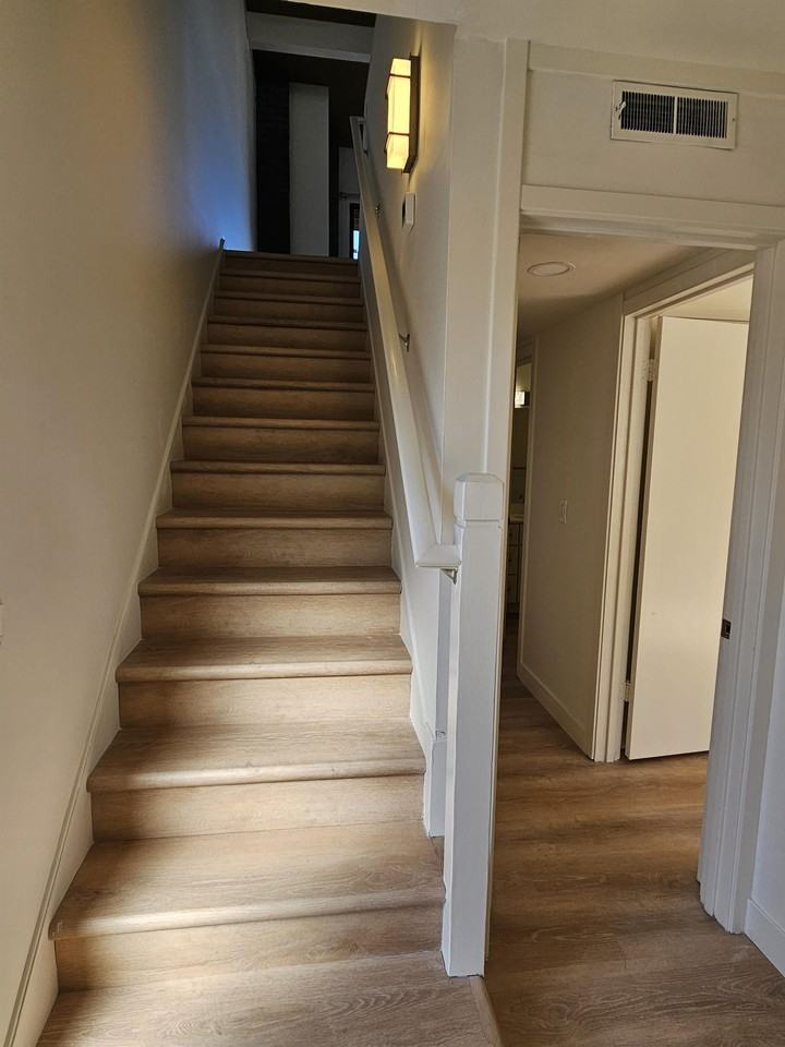 330 Johnson - Photo 3 of 30