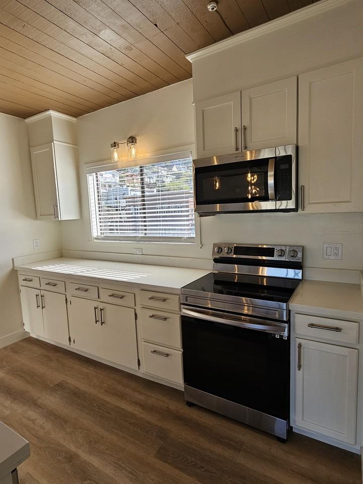 330 Johnson - Photo 6 of 30