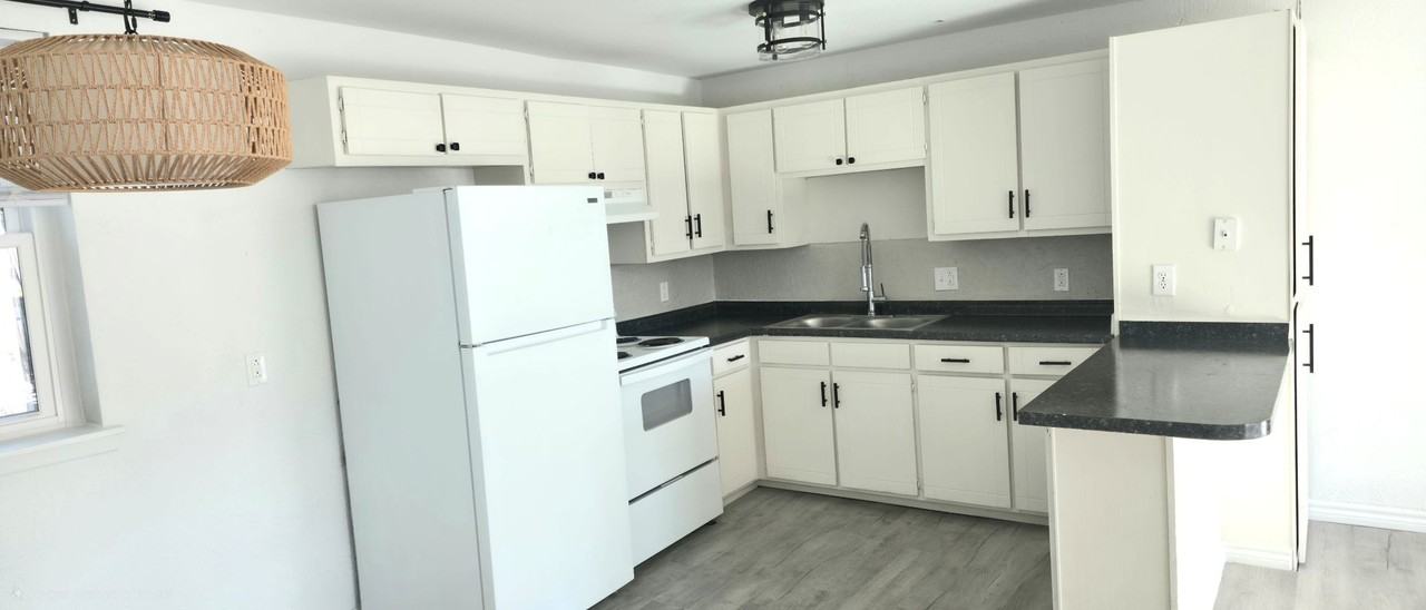 Azle Creek Apartments - Photo 2 of 9