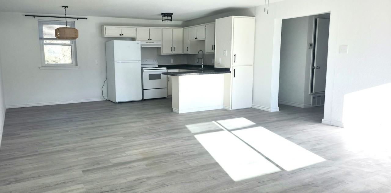 Azle Creek Apartments - Photo 3 of 9