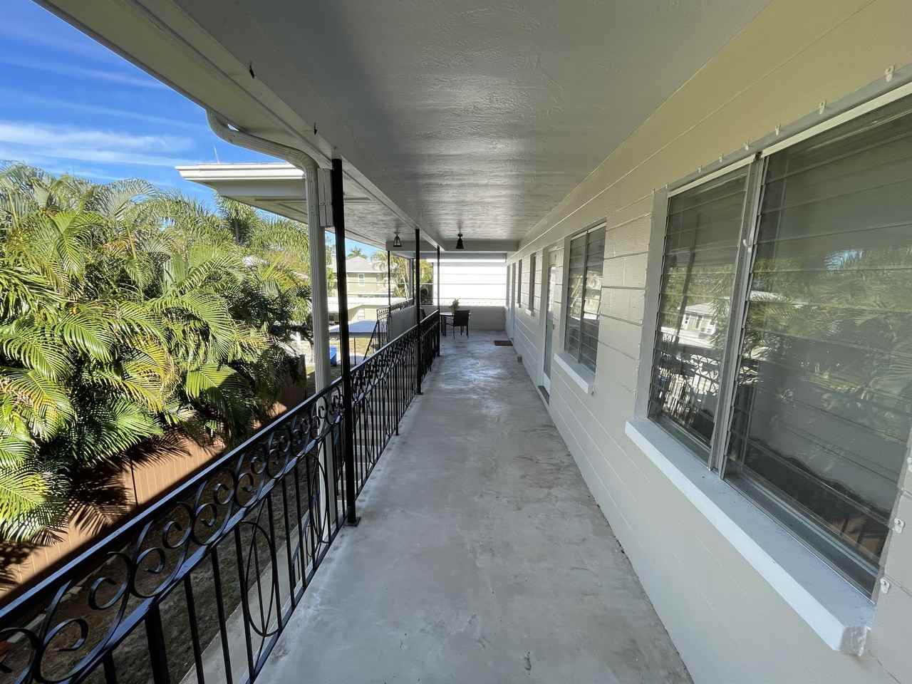 The Corvette Apartments - Photo 5 of 18