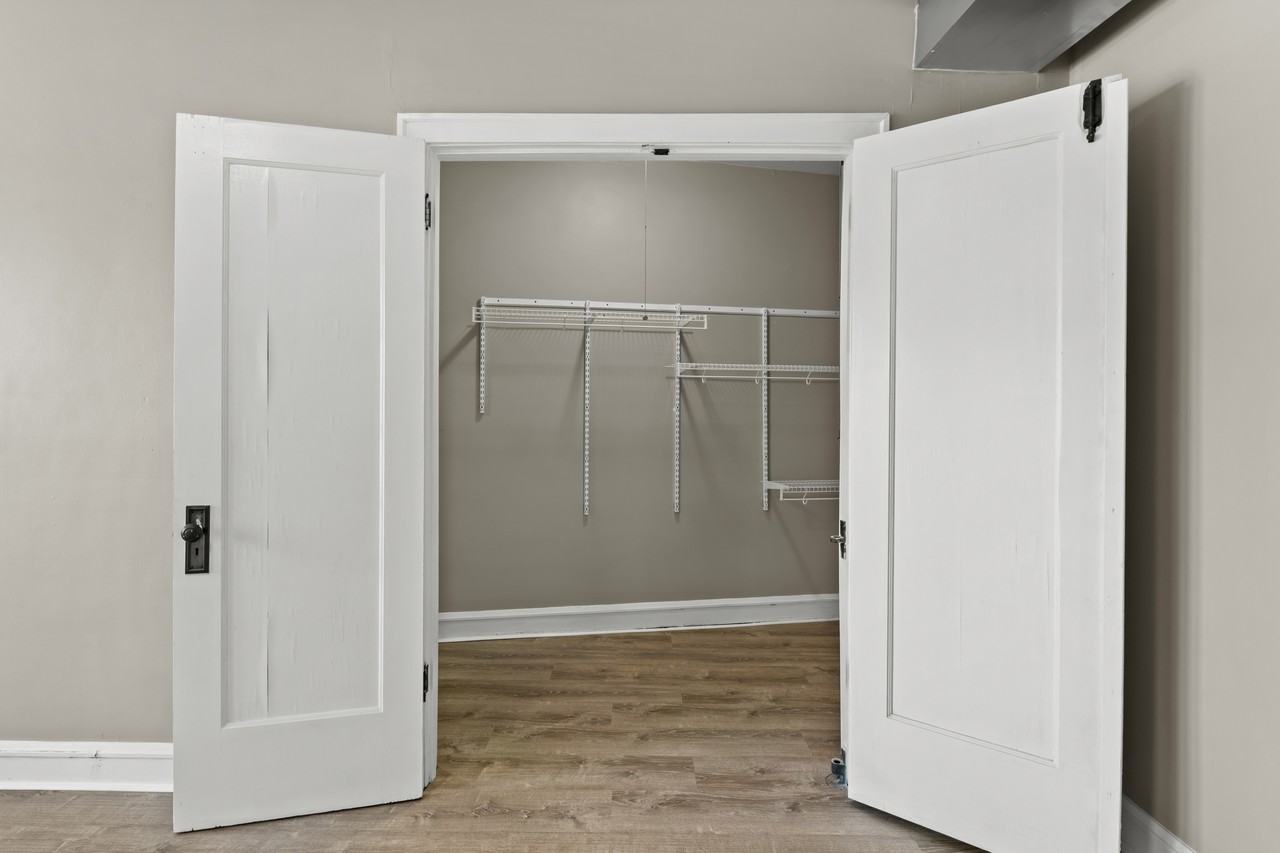 4523 Gravois Avenue - Photo 5 of 41