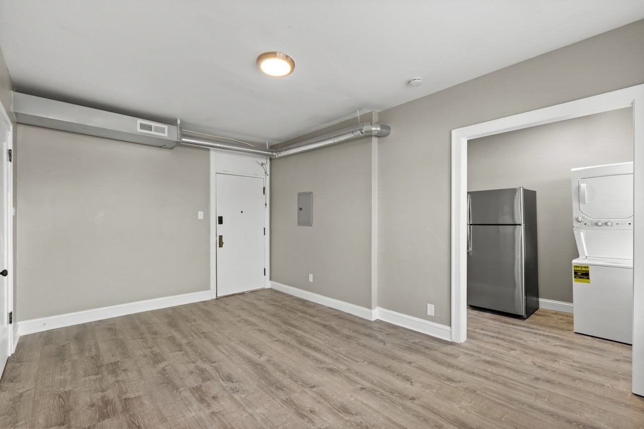 4523 Gravois Avenue - Photo 4 of 22