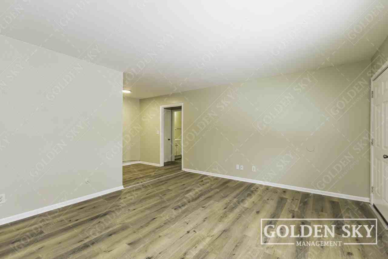 4611 South Madison Street - Photo 3 of 11