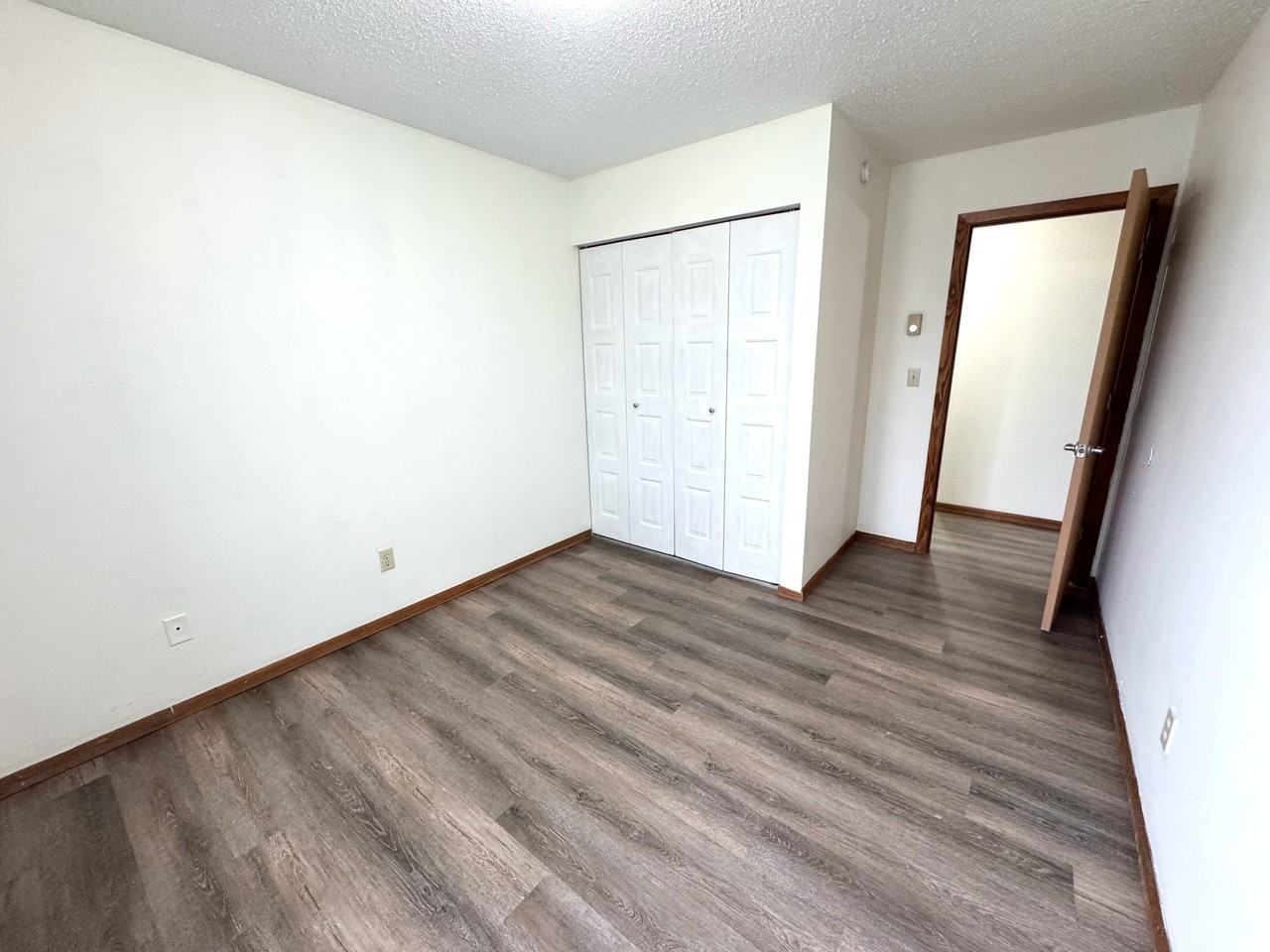 1402 32nd Street South - Photo 4 of 7