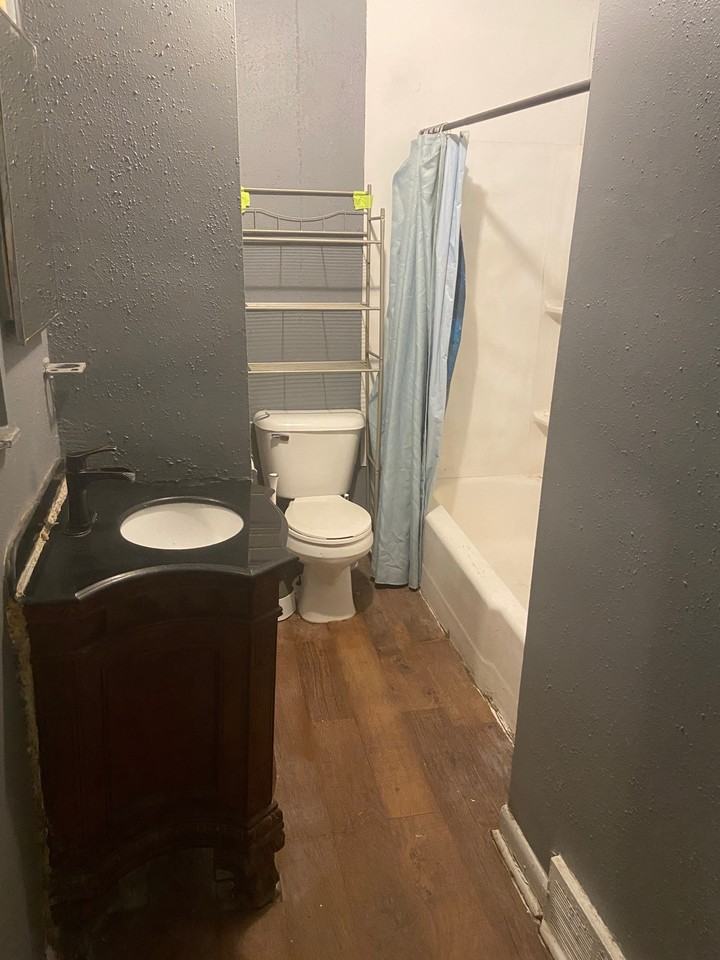 2926 Francis Street - Photo 6 of 9