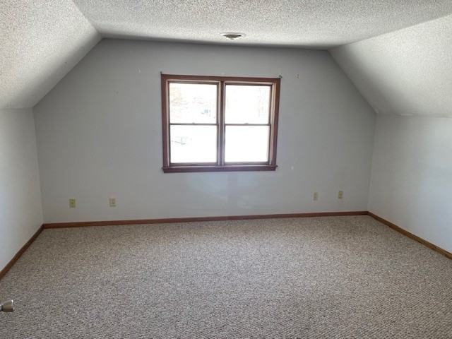 682 Maple Street - Upper - Photo 2 of 9