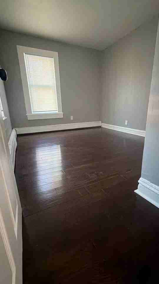 729-731 Stillman Street - Photo 4 of 7